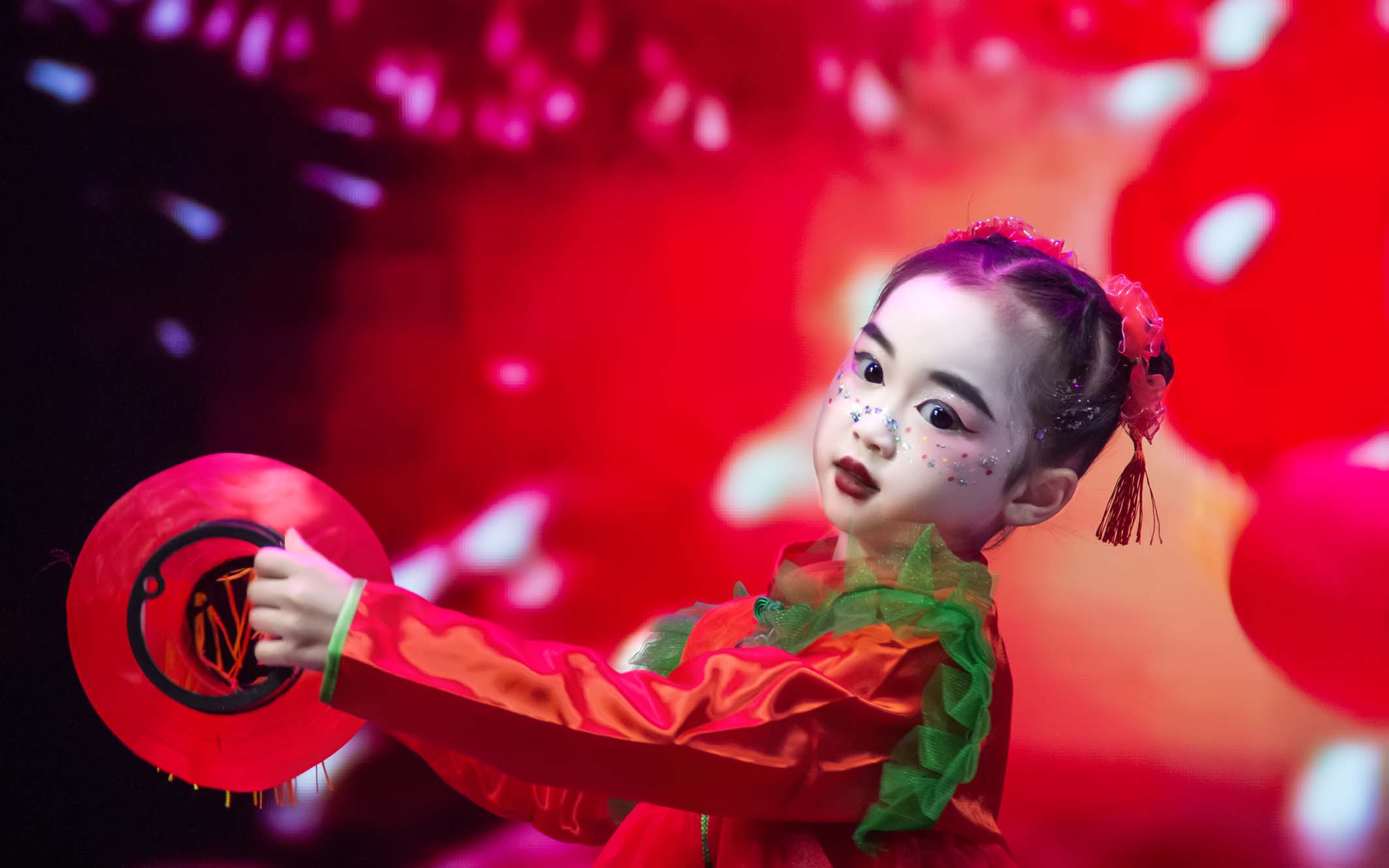 �҂��Ѵ��죬�����˲�ɫ��Ԋ