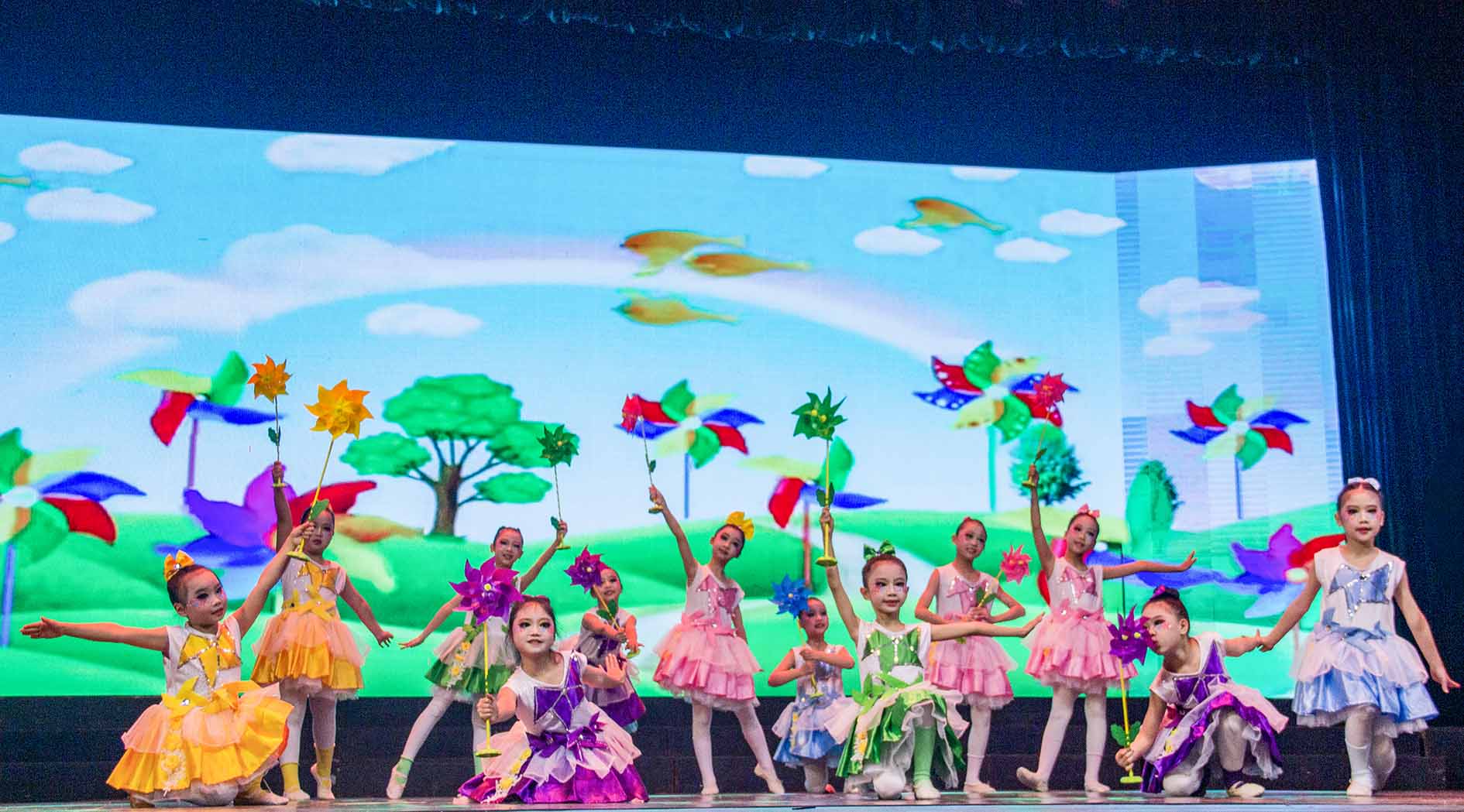 �҂��Ѵ��죬�����˲�ɫ��Ԋ