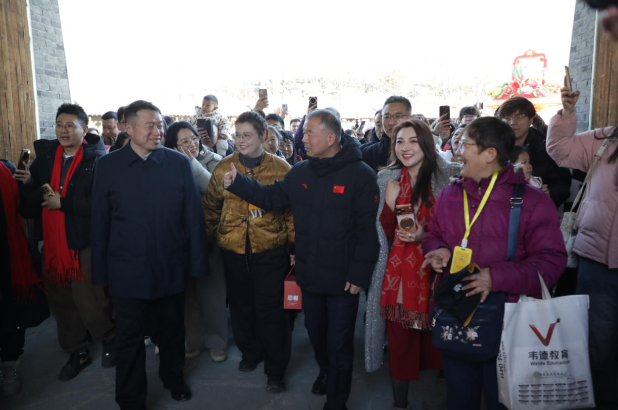 �й�����������춫����ɫ�й���